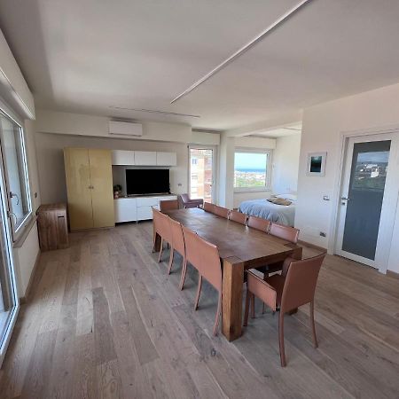 Vista Mare Guest House Civitanova Marche Bagian luar foto