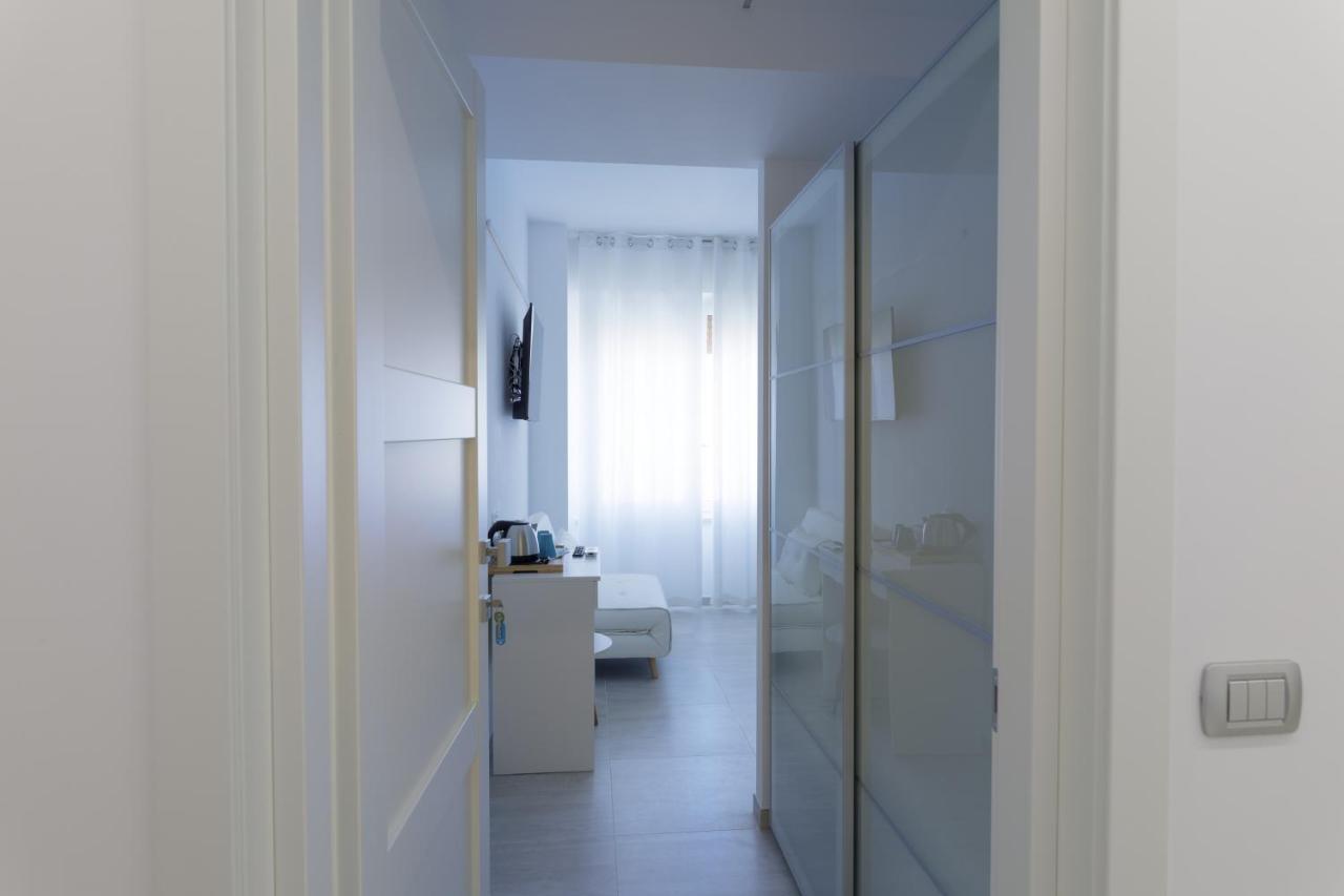Vista Mare Guest House Civitanova Marche Bagian luar foto